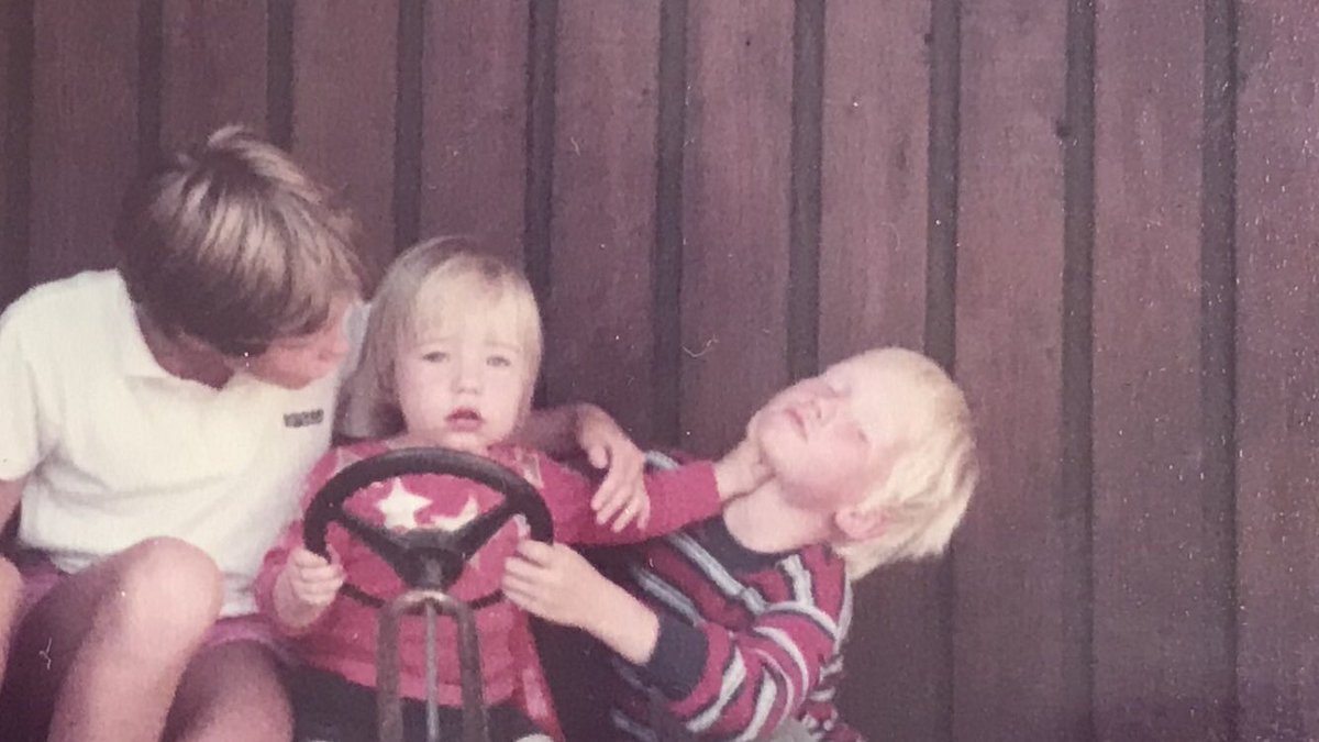 Beest1976FCT's tweet photo. @SelmavanDijk69 en….komt het je bekent voor.?!? Ergens in Den Ham begin jaren 80. https://t.co/HqJcL2Ichq