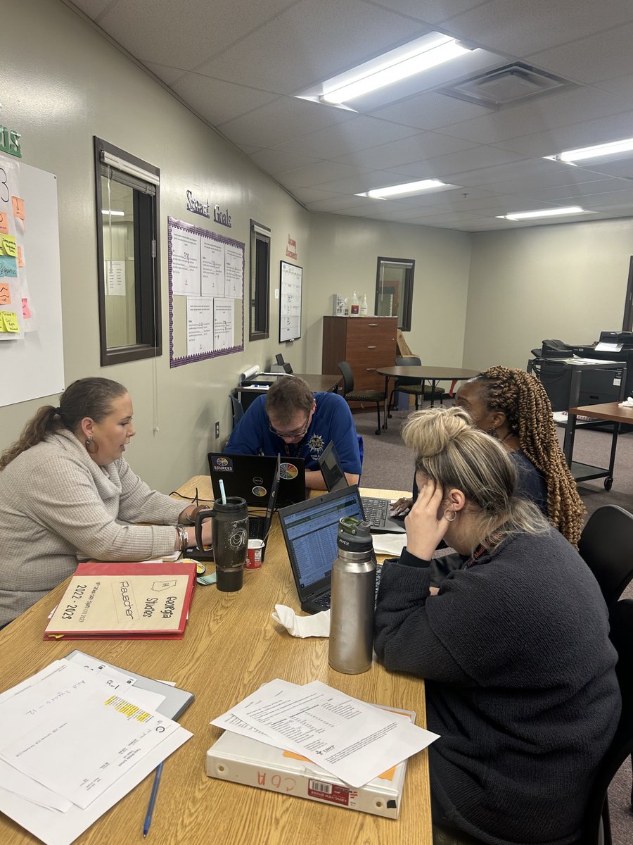 K_Wattley's tweet photo. Vertical collaboration- Tapp and McEachern teachers discussing curriculum to ensure rising 9th graders are set to start high school in the Fall on the right track! ⁦⁦@McEachernHigh⁩ ⁦@Sherrichill⁩ ⁦⁦@tapn2Tapp⁩ #HighLevelsOfLearningForAll #OneTeamOneGoal https://t.co/MhWRFLKakw