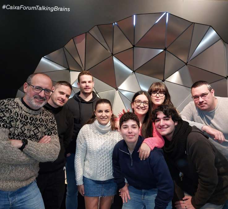 IPEPSevilla's tweet photo. El viernes llegamos justo a tiempo para visitar la exposición "Talking Brains" en Caixaforum antes de su cierre, con el alumnado de Filosofía. #ipepsevilla #educacionpermanente #caixaforum https://t.co/eJouDxU8S1