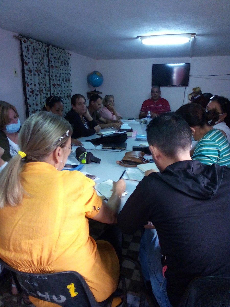 La preparación a la estructura de dirección de #CabaiguánEduca es una prioridad para perfeccionar su razón de ser; la calidad del aprendizaje. <a href="/Educacabig/">DME Cabaiguán</a> <a href="/dpesanct/">DGEsanct-Spiritus</a> <a href="/ObraDe/">LaObraDeLaRevoluciónSS</a> <a href="/MEspirituana/">@MariposaEspirituana</a> <a href="/AndreiArmasBra6/">Andrei Armas Bravo</a> <a href="/AcostaNacyra/">Nacyra Cruz Acosta</a>