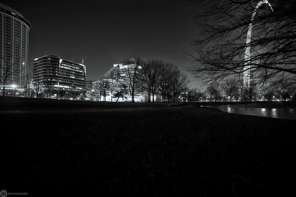 From my photo archives. #photography 

#photooftheday #PhotographyIsArt #landscapephotography #nikond810 #stlouis #stl #stlouismo #Paris #parisfrance #gatewayArch #downtownstl #vaxinjured #DirectedEvolution #PfizerLiedPeopleDied #vaccineinjuries