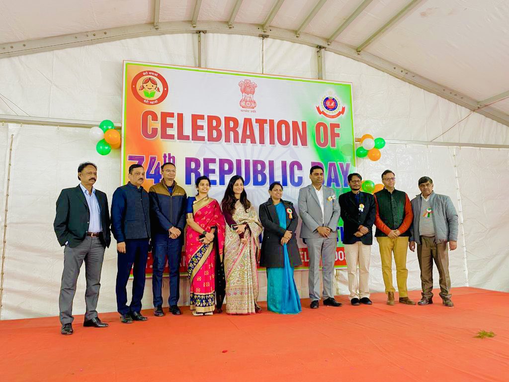 DM Outer North tweet media