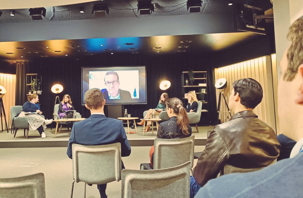 EAEA2020's tweet photo. Our policy team is today participating in a seminar on #skills for a more resilient workforce organised by @Bruegel_org, with speakers from @Cedefop @OECD @EU_Social @negrescuvictor. Conclusion: #transversalskills #lifeskills and #flexiblelearningpathways are at the centre! https://t.co/8olnldzqPZ