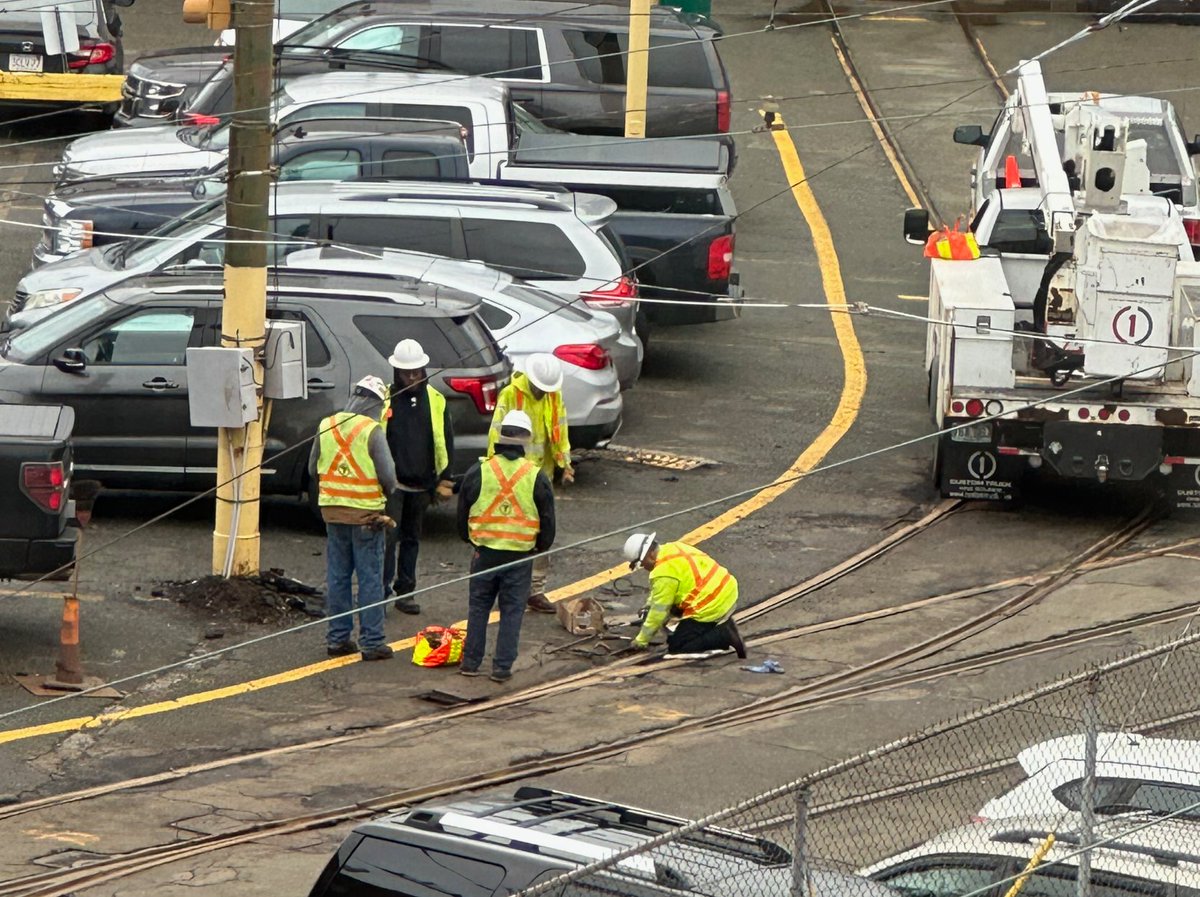 stannenb's tweet photo. The amount of time #MBTA workers spend maintaining small parts of the Reservoir car house track seems extraordinary. https://t.co/juqq5QU6o9