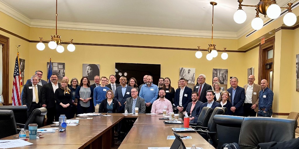 NAIOP_MN's tweet photo. Thank you to everyone who joined our Public Policy team yesterday for a Morning at the Capitol! This event was co-sponsored by NAIOP Minnesota, @bomampls, @StPaulBOMA, @GoMNCAR, and MSCA. https://t.co/OKZsRCfseS