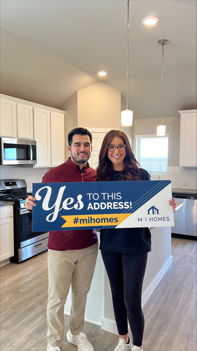 We're so excited to welcome Jon and Emily to the M/I family! We hope you love your new home in Cypress, Texas! ❤️🏠