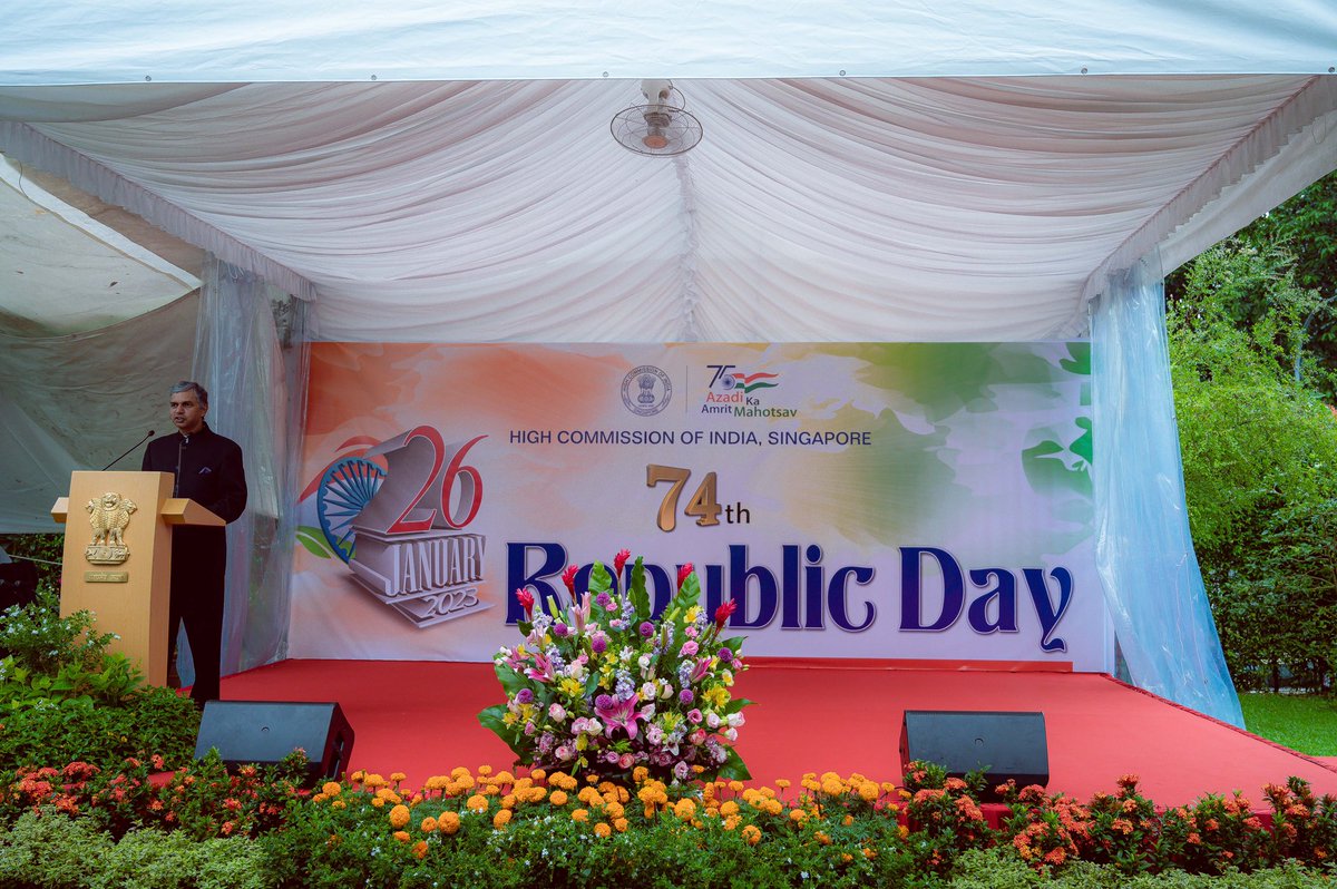 HCI_Singapore's tweet photo. @IndiainSingapor celebrated 74th 🇮🇳 #RepublicDay2023 with the flag unfurling ceremony at High Commission of India. HC  P.Kumaran read President’s address to the nation. It was followed by cultural performances by local artists and students. @MEAIndia https://t.co/AzNhIHp50E