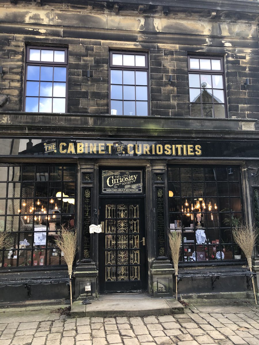 RowanP_86's tweet image. First part of trip to Howarth today! With added chicken running away from me! 😂 #Howarth #Yorkshire