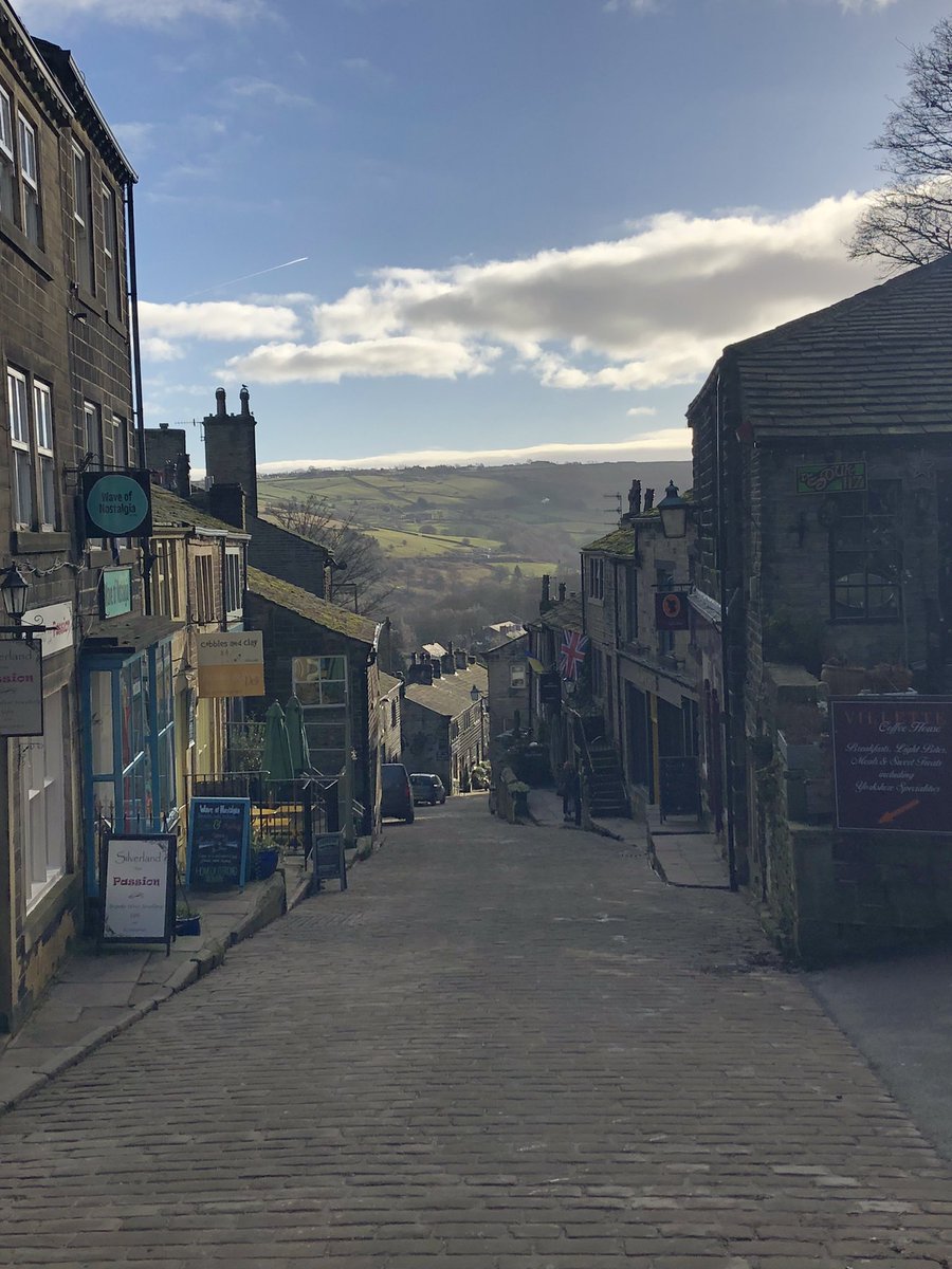 RowanP_86's tweet image. First part of trip to Howarth today! With added chicken running away from me! 😂 #Howarth #Yorkshire