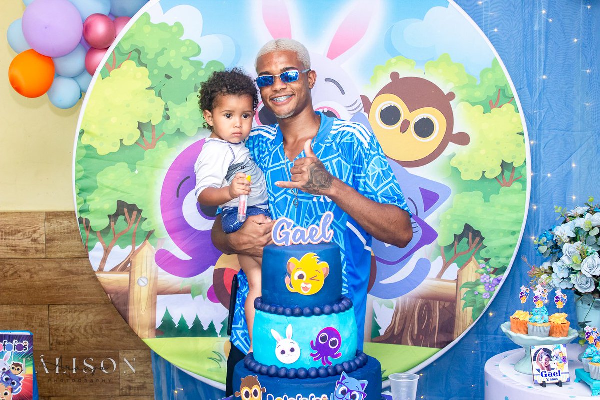 sheikde5_155's tweet photo. Obgda senhor por me permitir viver esse momento tão maravilhoso e especial na minha vida , td perfeito pro meu príncipe 💙🥳🥹 https://t.co/1FUFo2jTpt