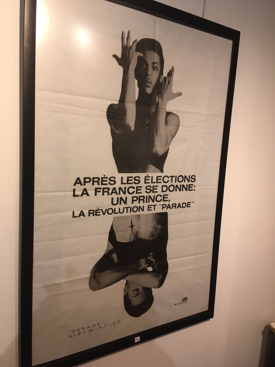 Merci <a href="/Yazidmanou/">Yazid Manou</a> pour l’info sur cette vente à 18h <a href="/Arp_Auction/">ARP Auction</a> 174 rue du Faubourg Saint-Honoré à Paris (ou bien en ligne) avec <a href="/artpeges_paris/">Artpeges</a> <a href="/boischaut/">Boischaut SVV</a> : affiches (dont plusieurs de KCP société d’Albert Koski) et instruments Blondie 2500/Iggy 300/Dire Straits 300/Prince 1200