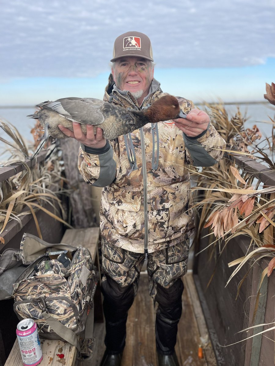 JonnyGross50's tweet photo. Last duck hunt of the season!!! #duckhunting https://t.co/1dTEdkHc42
