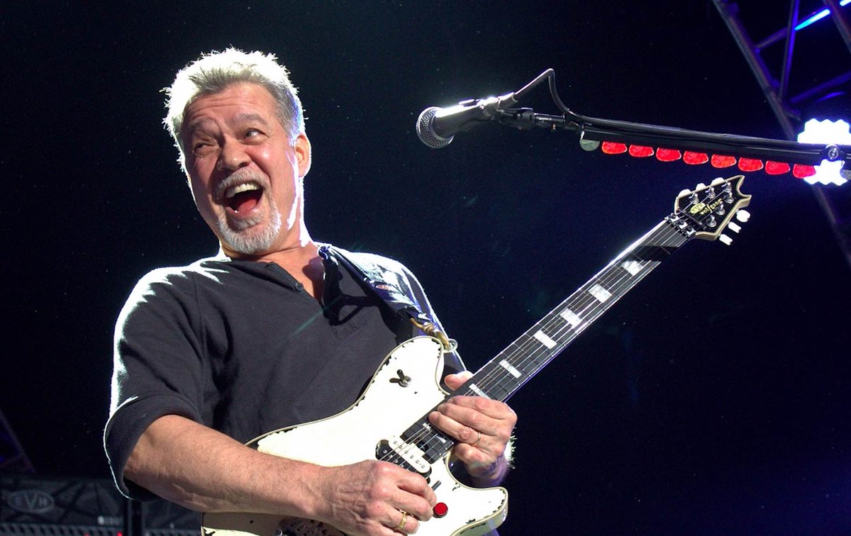 mindrecords21's tweet photo. Happy heavenly birthday to the late great Eddie Van Halen! 🎂🎸

.
.
.
.
.
.
#VanHalen #EddieVanHalen #Eruption #Jump #HotForTheTeacher #BeatIt #Guitarist #LeadGuitar #GuitarHero #HappyBirthday #RIP https://t.co/FBTsZV1jzP