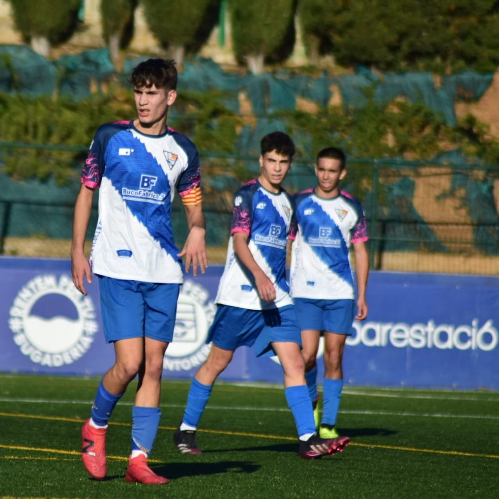 Desmarka't tweet media