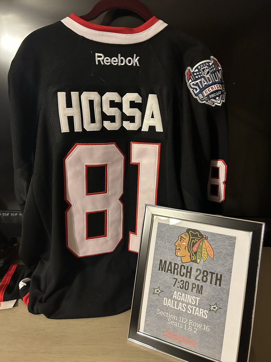 GRENS_Boosters's tweet image. New item added to our silent auction @NHLBlackhawks tickets &amp;amp; @MarianHossa jersey! 

Can’t attend… you can still bid! Silent auction opens March 01! 

Can’t attend - use the QR to make a monetary donation! 
@GrenAthletics @ElkGrove_HS @PTC_EGHS #WeAreEG