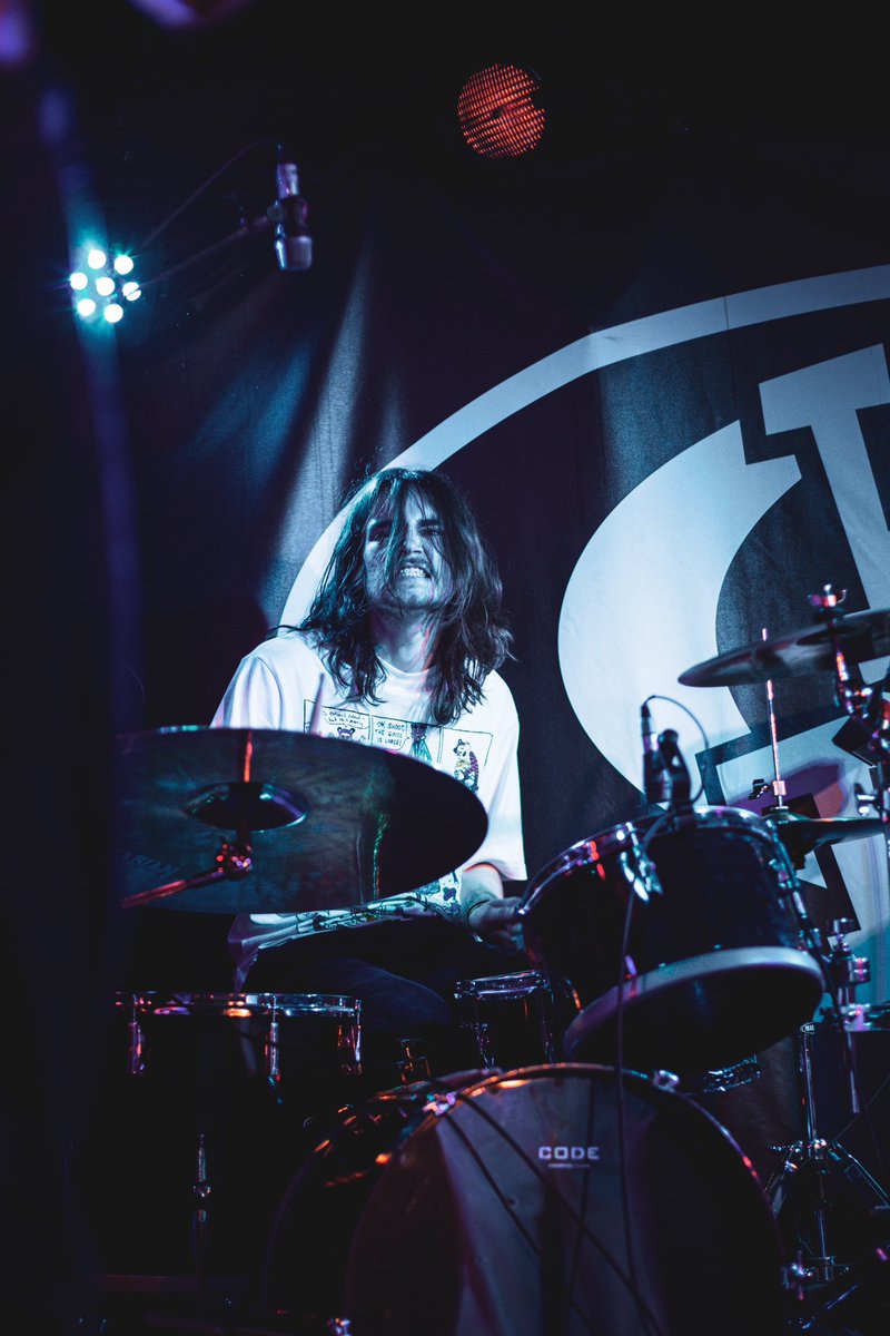 GIRLS SPEAK FRENCH tweet media