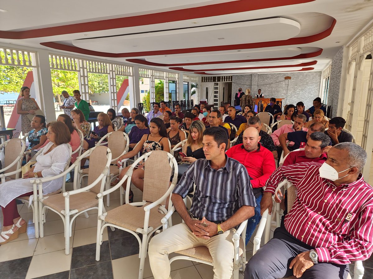 Bufetes Colectivos Granma tweet media