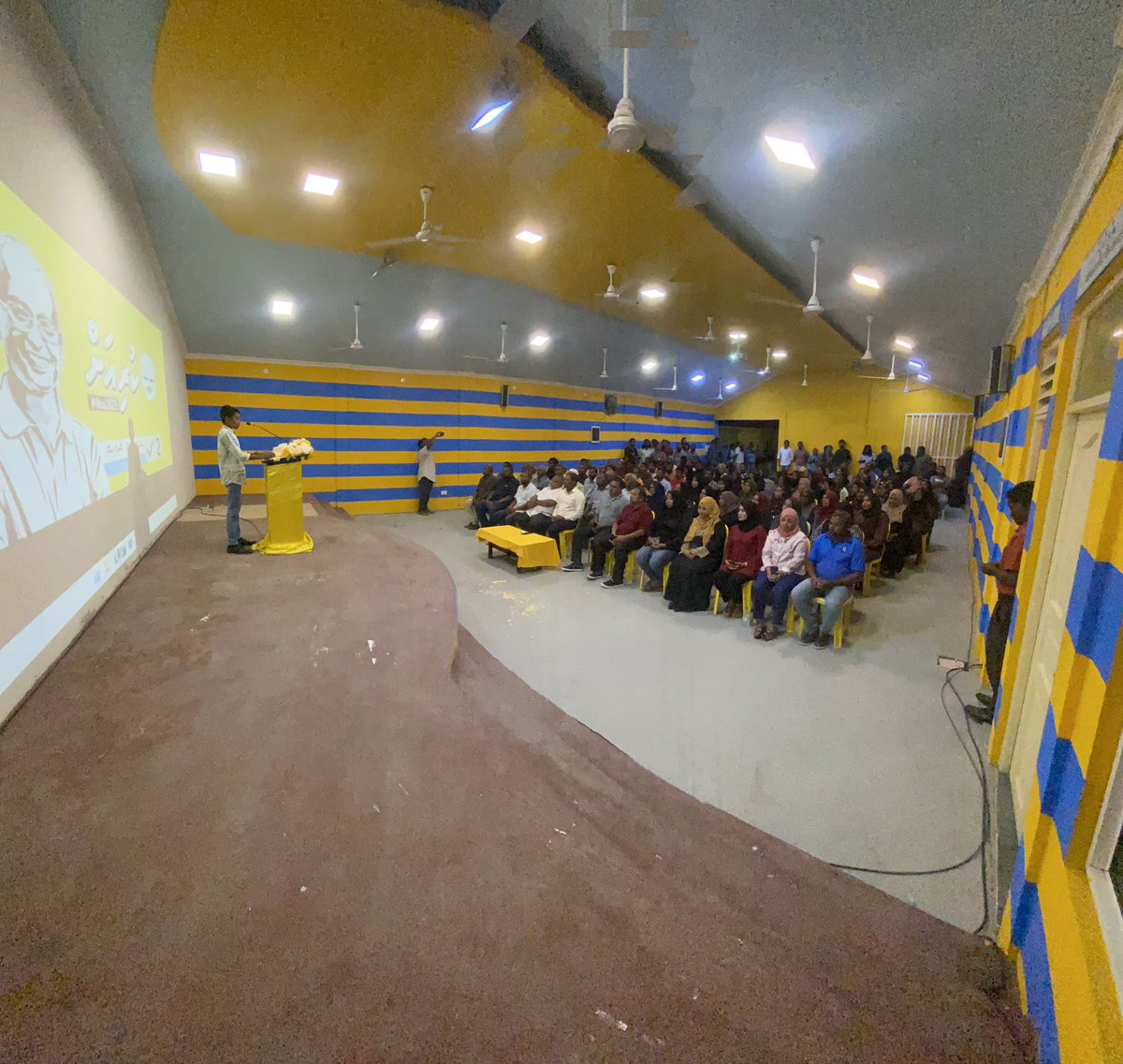 NizarNiyaz's tweet photo. 28 January 2023 gai onna MDP primary gai Raees @ibusolih ah thaaeedh kurahvaa Vilingilige lashkaru othee badhahikoh gadhakoh MDP aai gen “KURIYAH” baarah kuriyah gos mi inthikhaab kaamiyaabu kurumah fakkaavefa. 
#MDPKuriah
#IBU2023
#Heyoverikan https://t.co/h239LTMAUI