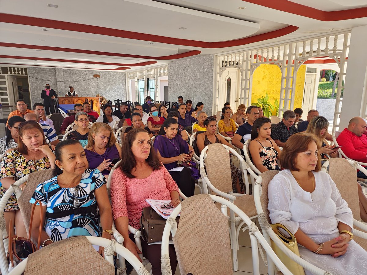 Bufetes Colectivos Granma tweet media