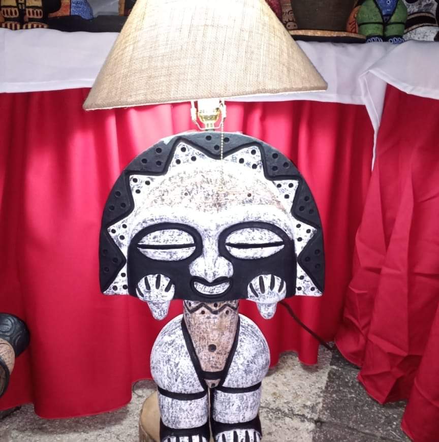 araujo_cristal's tweet photo. Taller Artesanal @chacuey introduce novedosas lámparas artesanales al mercado nacional e internacional. Su CEO y dirigente de @fedarte02, RAMÓN DE LA ROSA, llama apoyar el sector. @luisabinader @RDPorLoAlto @raquelarbaje @InfanteriaRadio @joelsantose @JosePaliza @JazminUribe19 https://t.co/O5VxcZeK16