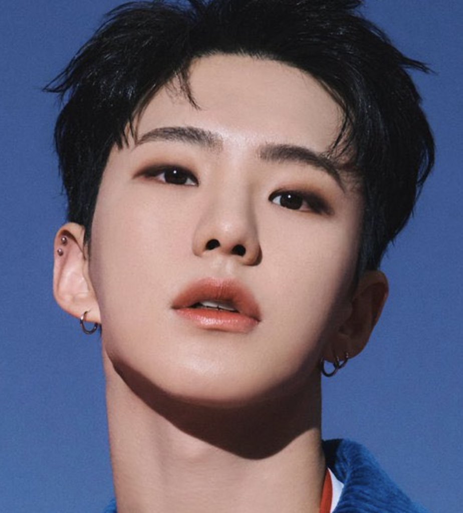 느쥬.. tweet media