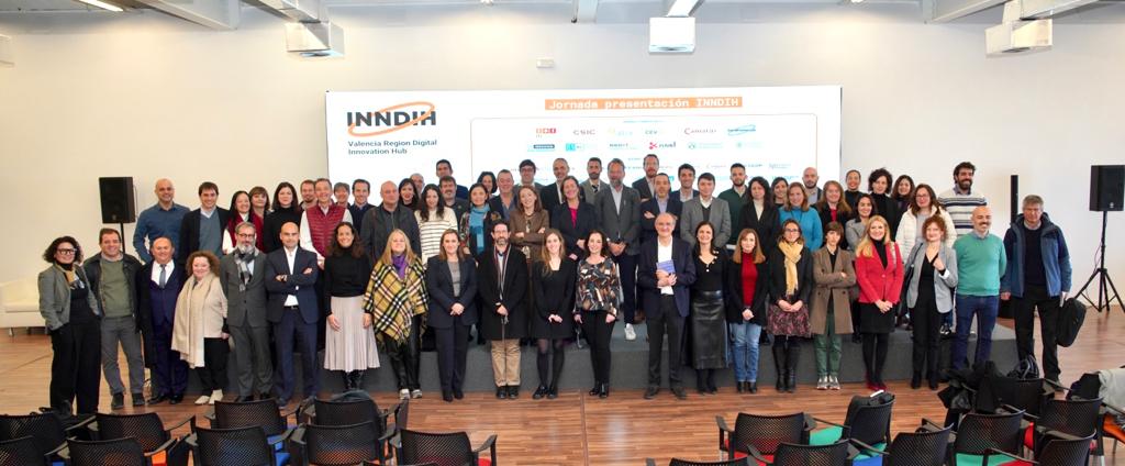 atevaltextil's tweet photo. Hoy han asistido la Gerente de #ATEVAL @BeneytoSalome y la Directora de Proyectos Europeos Julia Vercher, en el🏈Kick Off Meeting del Proyecto InnDIH en el que participamos como entidad afiliada💻 https://t.co/z4LzPbQ9Jy
