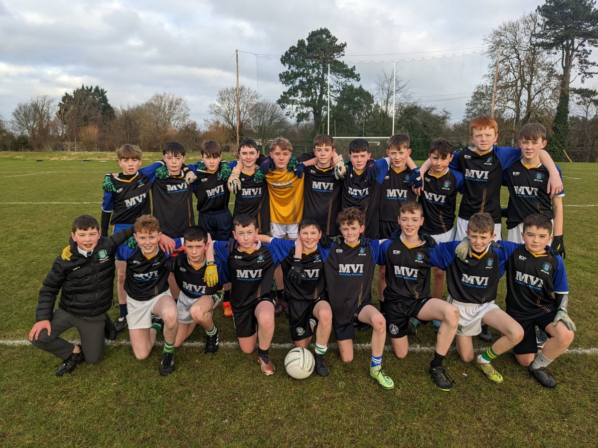 MaristSport's tweet photo. Our Marist 1st year gaelic footballers with a win over O'Carolan College, Nobber in the Br. Hubert cup 3-3 to 3-9. Some great skills on show. Well done to all @maristdundalk @louthgaa https://t.co/sxDpKAKiCt