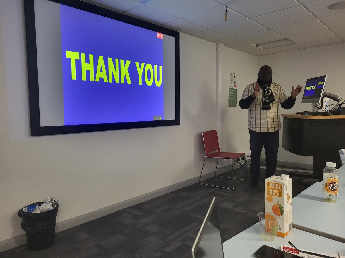 hallsg's tweet photo. Lots of diverse and lively discussions at the 2023 School of Architecture and Environment PhD Winter Conference, the first post Covid. Well done all @UWE_SPE @UWE_GEM @UWEArchBuiltEnv @UWE_Research https://t.co/xiZ53Z97eQ