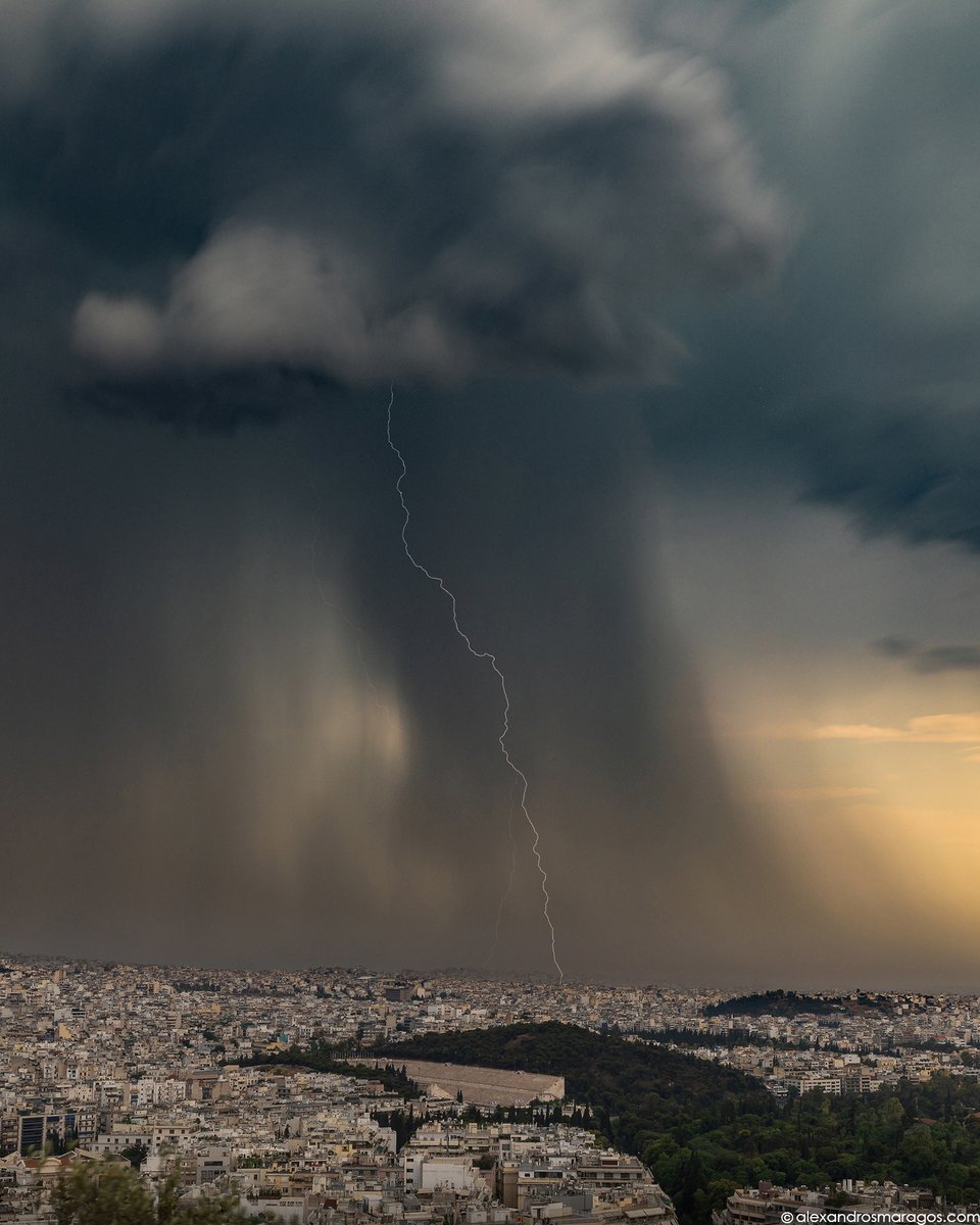 The more brilliant the #lightning, the quicker it disappears. #Athens #Greece | instagram.com/p/Cn4op5Ptm33/