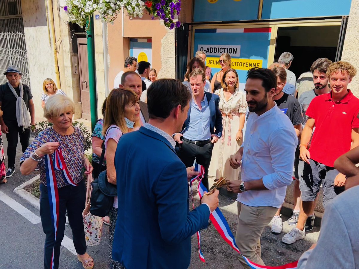 L'inauguration de la Maison des Jeunes, c'était déjà il y a 6 mois⏱️

Depuis, de beaux projets ont vu le jour: les nouveaux escape game #EgaliteFH, risque #Inondations et #HarcèlementScolaire . L'escape game lutte contre le racisme et l'antisémitisme est en pleine construction🔥