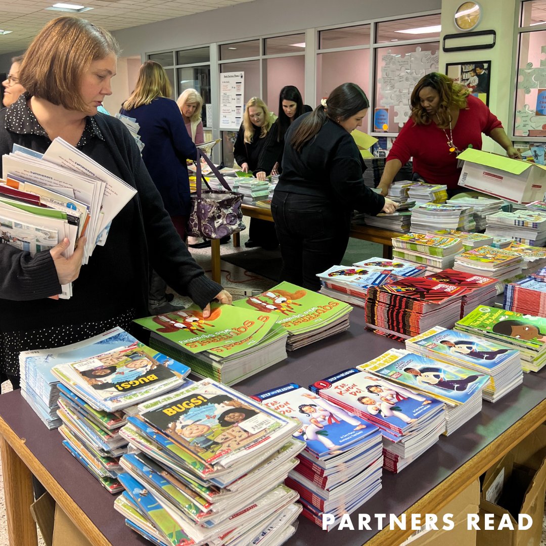 wakeedpa's tweet photo. I hear Partners Read is gearing up 👀 🙌. Our amazing site coordinators met last night to strategize and collaborate before we kick things off next week. Stay tuned for more books and a lot more content! #PartnersRead #SupportingLiteracy https://t.co/tnlGLe5xN1
