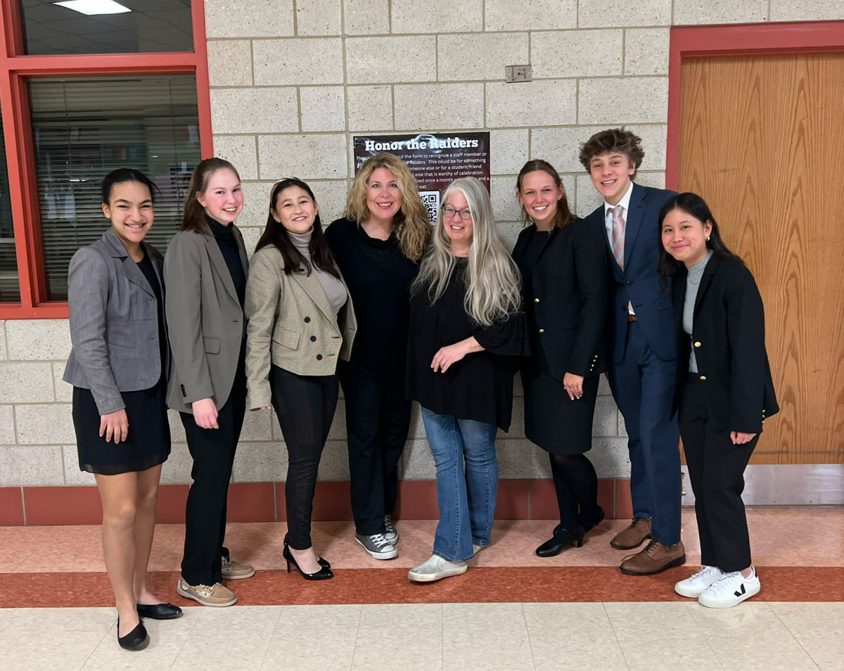 #FenwickFriars alumna Libby Robertson Kincanon ‘96 (raising hand at a tourney this past Saturday) has coached the Speech Team for the past 17 years: "I was a proud team member under Sandra Rose and Mary Marcotte [in] 1992-96. As Mrs. Rose used to say, 'Learn lots and have fun!'"