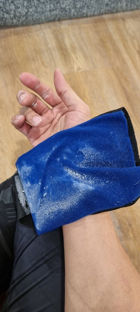 CheeFitness on Twitter "Sprained and pull my wrist, my bad push too