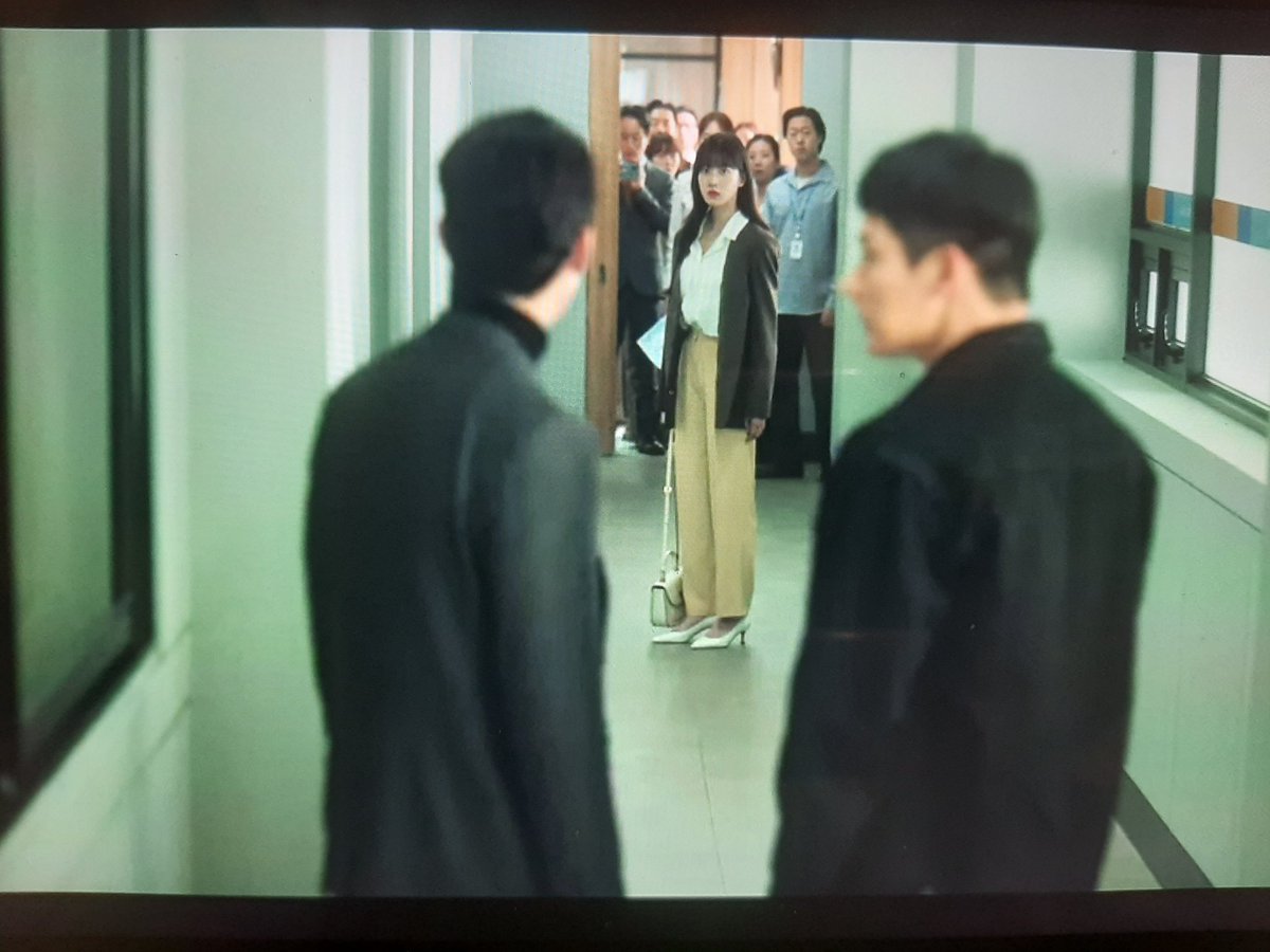 simsalabimsekar's tweet photo. Bagong banget akhir cerita di ep 12
Napa jadi cinta jajargenjang!
Iya iya ngarang cerita biar ga sama keduanya kan mba bulan emang bisa aje!. 
#interestofloveep12 #InterestofLove #MoonKaYoung https://t.co/zHgeJRl4fA