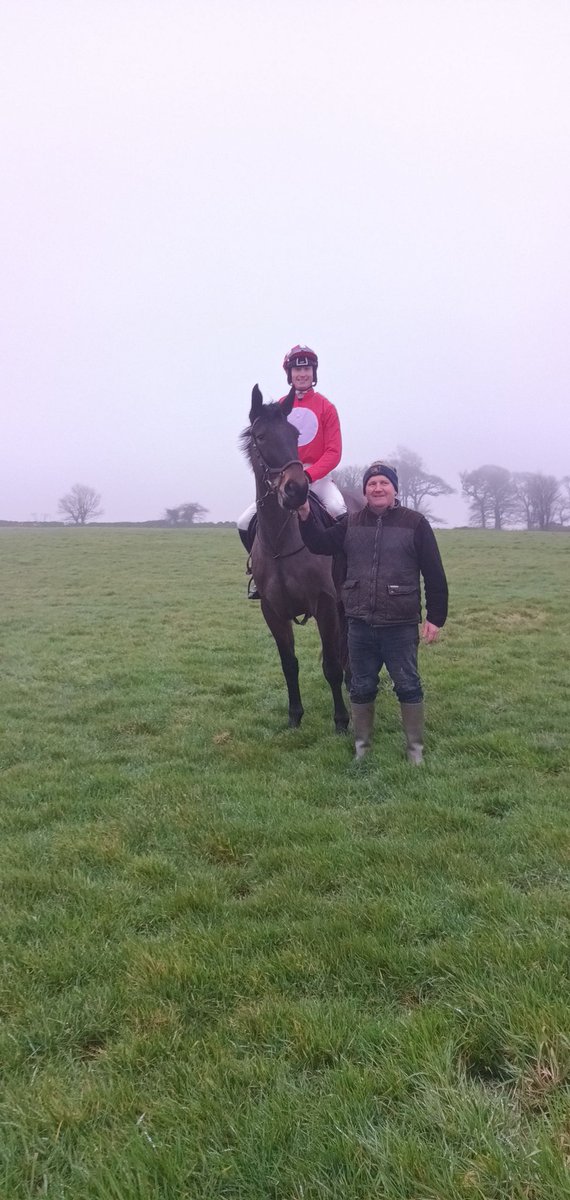 Johnny Barry in the great colours of Jim O Leary @knockanard22 posing for a photo on the launch of the banks race. #thecountdownbegins #familydayout #funforalltosee #nottobemissed