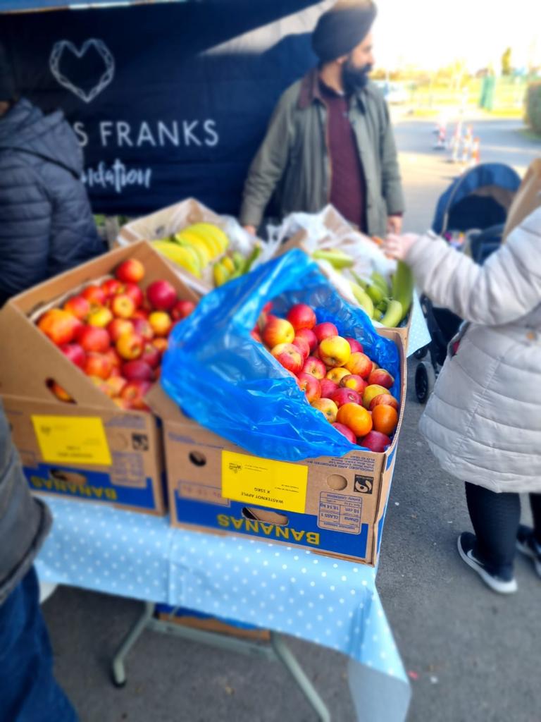 Our latest venture was to Bournville Primary School. With meals made by Wellington School and funded by NFU Mutual Williton and Rooksbridge. Freshly prepared nutritious meals and fresh fruit were distributed to 450 children and families at Bournville. 

#FeedingCommunities