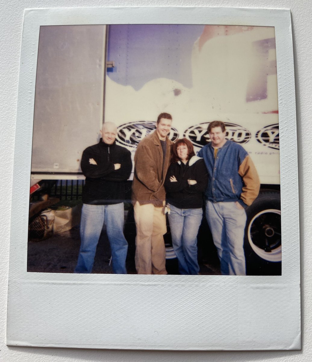 #TBT Is that @prestonelliot & @mor100 with (now) Hall of Famer #ScottRolen at the 1999(?) #CampOutForHunger? YUP! @MarilynRussell & #philliephanatic too.