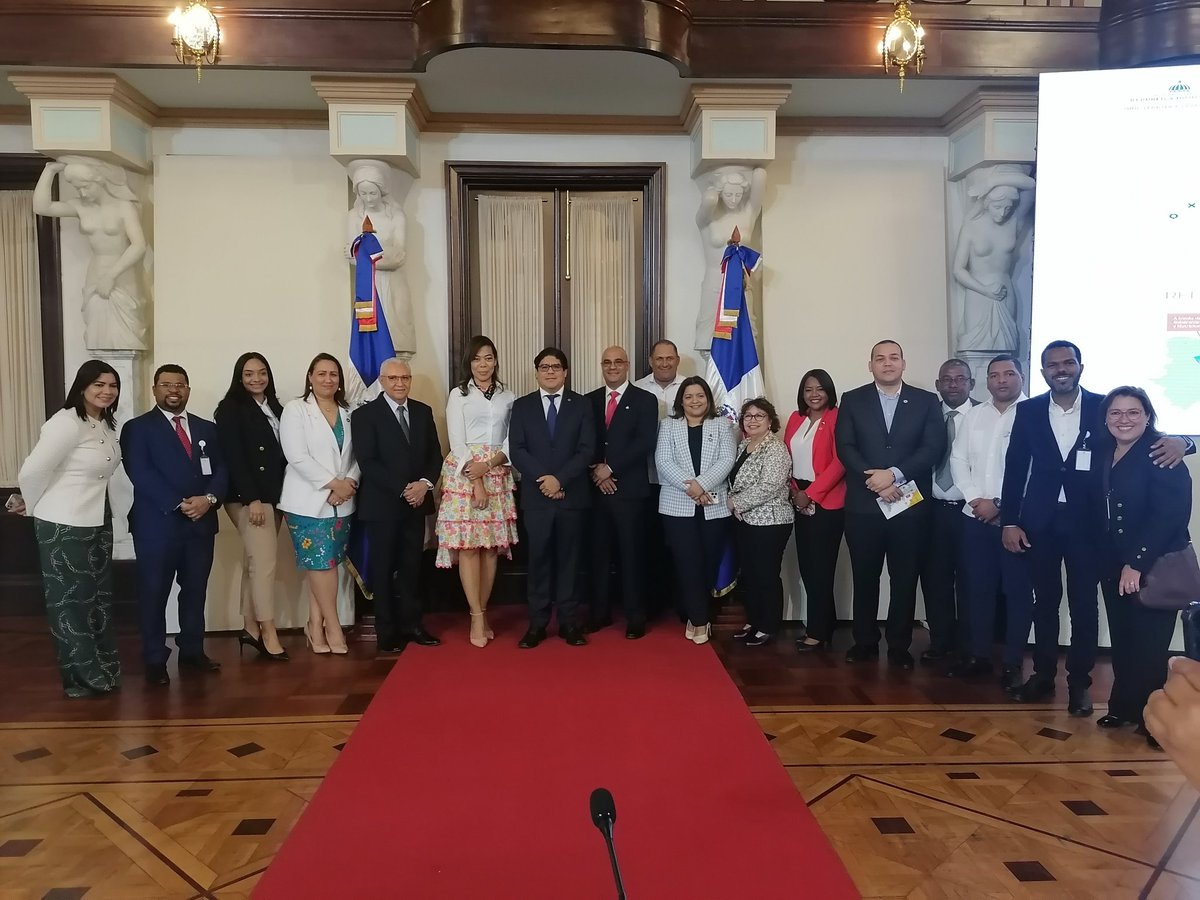 faodominicana's tweet photo. La @faodominicana y @WFP_RD, a través del #CONASSAN, han dado firme apoyo a la implementación del Plan SSAN 2023-2026. Gracias a este trabajo en conjunto, se han conformado 29 redes municipales y 12 redes provinciales que ayudan a coordinar las acciones del Plan SSAN.  @MinpreRD https://t.co/sqkUEezdMn