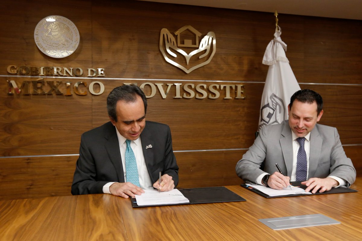 ISSSTE_mx's tweet photo. 📰 #COMUNICADO
Firman convenio @FOVISSSTEmx  y @Banorte_mx para acercar créditos hipotecarios a derechohabientes.
🔗 https://t.co/vINCbIDD0l https://t.co/eoS31YJahq