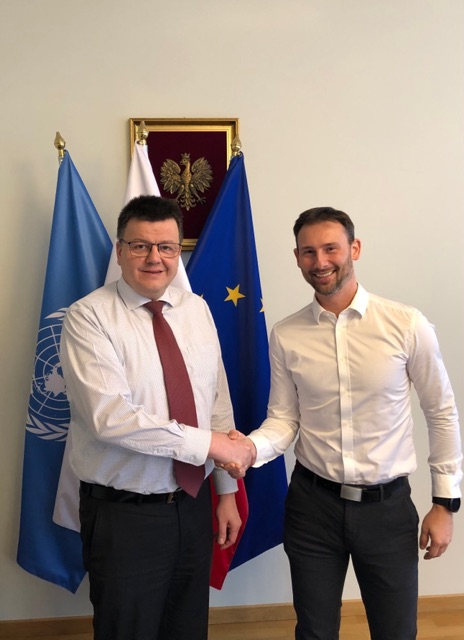 PL in UN Geneva (@plmissiongeneva) on Twitter photo What an inspiring conversation with PL <a href="/astro_slawosz/">Sławosz Uznański-Wiśniewski</a> - reserve astronaut in @europeanspaceagency! To some of us … the sky clearly is not a limit! What an inspiring conversation with PL <a href="/astro_slawosz/">Sławosz Uznański-Wiśniewski</a> - reserve astronaut in @europeanspaceagency! To some of us … the sky clearly is not a limit!