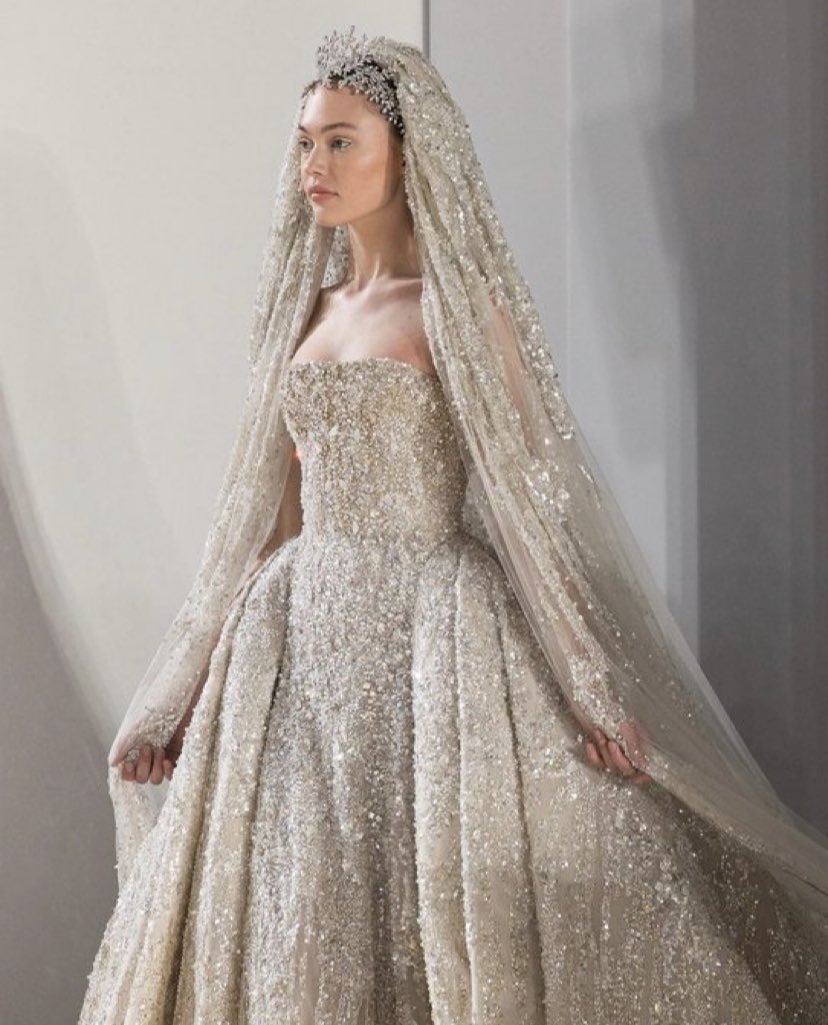 العروس المصمم طوني ورد من كولكشن 
ربيع/صيف ٢٠٢٣ ❤️💍