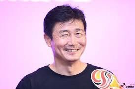 xinzeUSA's tweet photo. 新中国联邦“驭蚁五术” 之“贫蚁”
核心：除生活必须，剥夺余银余财
具体：先以投资名义把蚂蚁的钱全部榨干，然后把蚂蚁分三个等级。最高等级是总部和农场主，好酒好肉高工资。次一等是农场中层和义工，工时用空气币记账，现金一毛不不发。底层蚂蚁画大饼忽悠一天算一天，投资几万美金，给七个空气币过年 https://t.co/pb4ZkvPZtH