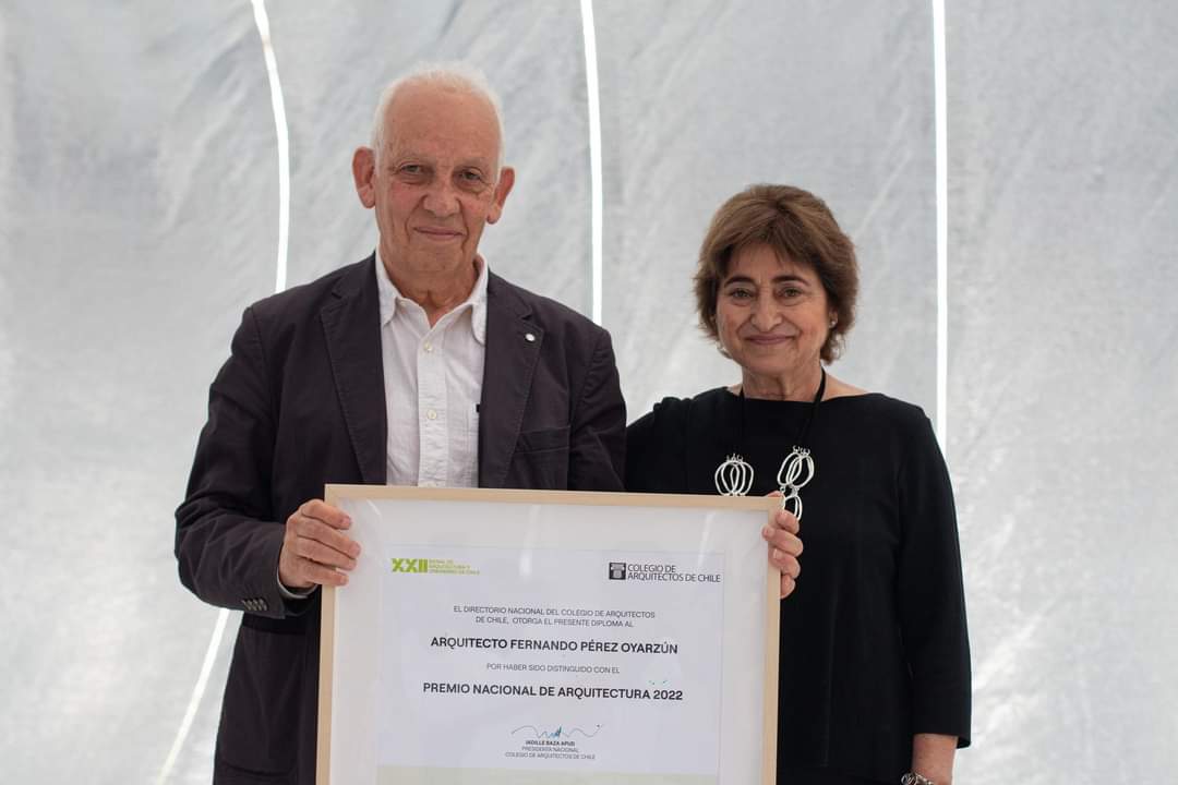 Instituto de la Construcción (@i_construccion) on Twitter photo Felicitaciones a Fernando Pérez Oyarzún quien recibió el #PremioNacionaldeArquitectura 2022 en la #BienaldeArquitecturayUrbanismode Chile organizada por el <a href="/colegioarq/">Colegio de Arquitectos de Chile</a>.
#Hábitatsvulnerables #construcción #sostenibilidad #construcciónsustentable #bienal #arquitectura Felicitaciones a Fernando Pérez Oyarzún quien recibió el #PremioNacionaldeArquitectura 2022 en la #BienaldeArquitecturayUrbanismode Chile organizada por el <a href="/colegioarq/">Colegio de Arquitectos de Chile</a>.
#Hábitatsvulnerables #construcción #sostenibilidad #construcciónsustentable #bienal #arquitectura
