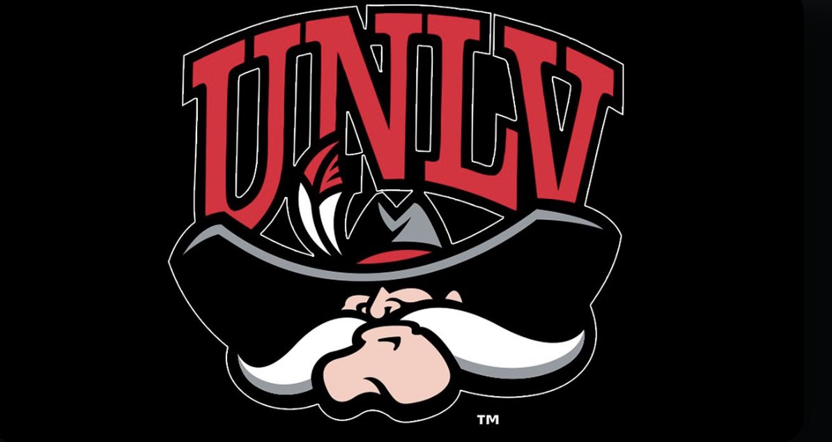 TrestinCastro's tweet photo. Honored to receive an offer from UNLV 🙏🏽  @unlvfootball @Coach_Ford  @upland_fb @R_Scott6ix @coachgagegray @fbcoachpedroza @JaySquared909 @Coach_Perri @rbourneII @RhareBreed7on7 @D_DUBB9 @GregBiggins @BrandonHuffman @RWrightRivals @adamgorney #PTR #BREEDUP https://t.co/06Olrp18Lf