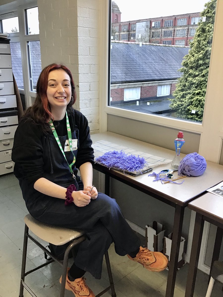 Misswalmsleyart's tweet photo. Our artist in residence, Ella Jones started with us today. Our Year 7s had a fantastic time starting their casting project based on Architecture. A huge thank you to @wiganSTEAM @JanetMadden13 @BedfordHighSch @BedfordArts https://t.co/27vpaqwCtX