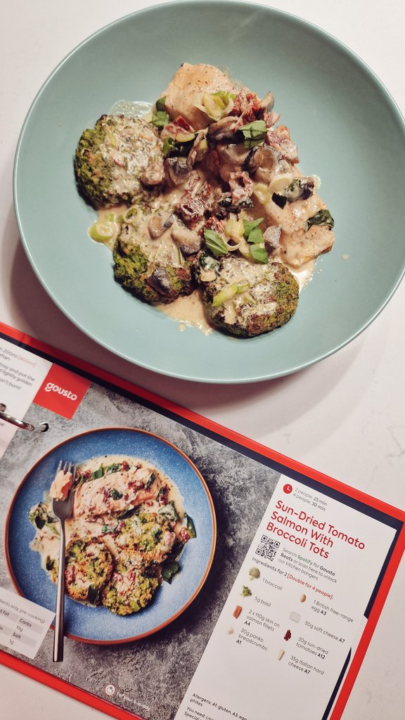 It took me years to bite, but I finally jumped on the Gousto train and realised how little fresh food I've been cooking since Christmas 🙈 This lot cost £23, dinner for 2 for 5 days!

If you fancy a try @ 60% off your first box &amp; 25% off first 2 months 👉
cook.gousto.co.uk/raf?promo_code…