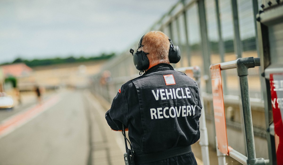 TrackObsession_'s tweet photo. Tag a mate who always needs a tow 👀
.
https://t.co/J78ijE33yK
.
#trackobsession #snetterton #snetterton300 #recovery #trackdays #tracktime #trackfun https://t.co/Axr5KHCsUF