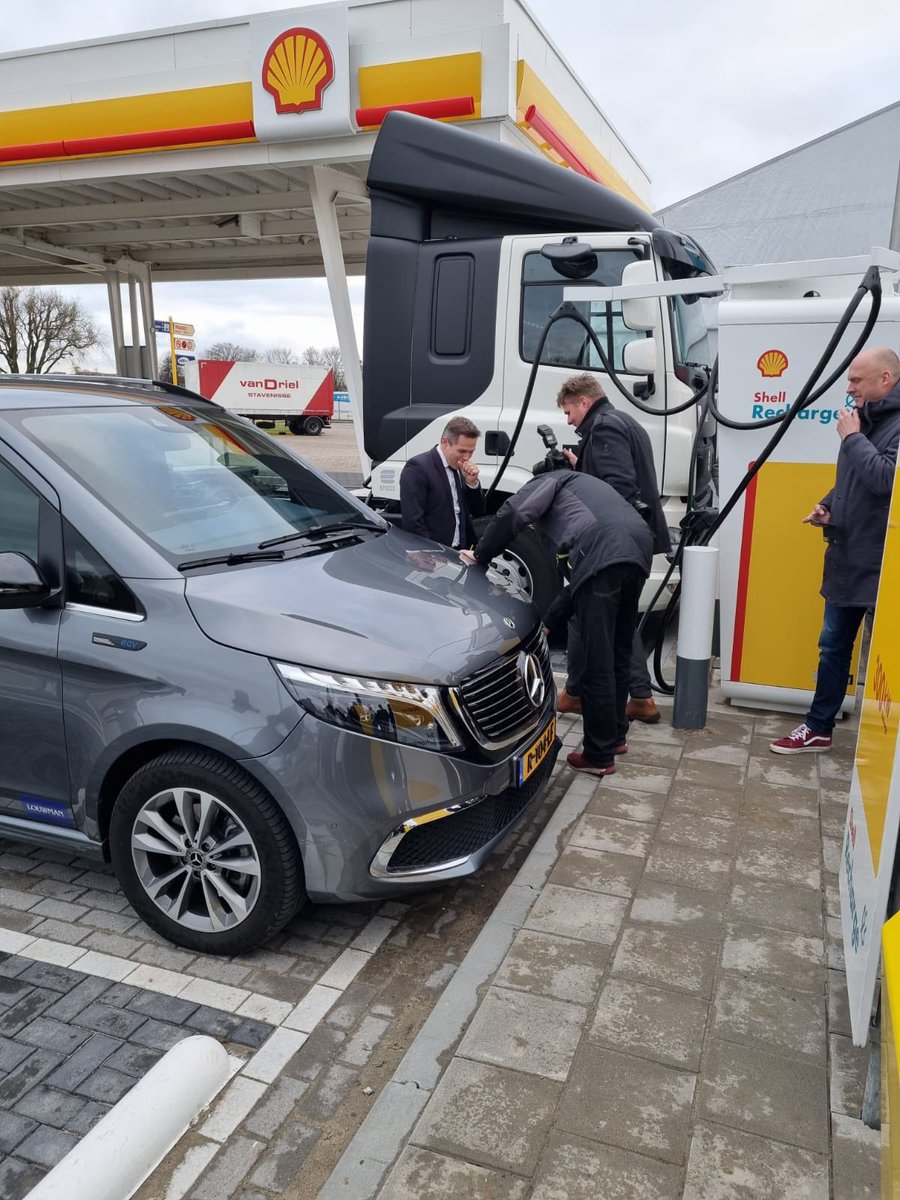 Jo-Annes de Bat tweet media