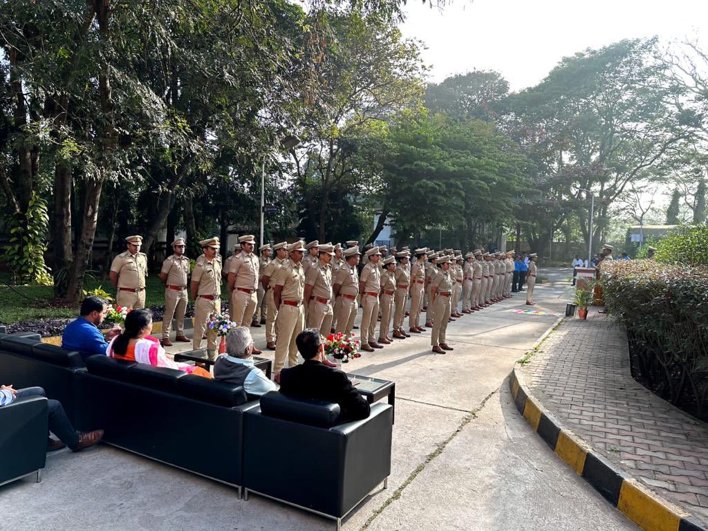 BengaluruNacin's tweet photo. Tri-colour flag was unfurled by ADD Dr Ezhilmathi K on the occasion of 74th Republic day at National Academy of Customs, Indirect Taxes &amp; Narcotics, B’luru. Sh R Periasamy, Retd Member CESTAT, Inspectors of 49th &amp; 50th batches &amp; staff were also present @cbic_india @nacincbic https://t.co/1oeIOUrYqq