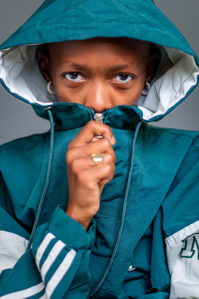 oriiginelle's tweet photo. WE REACHED 10K STREAMS FOR SUNDAY ON @Spotify 😭😭😭😭🥹🥹🙏🏾🙏🏾❤️

Photography: @instill_nsizwa 
Creative Direction: @sigcino_ 
Styling: Me
Distribution: @soldistro_ https://t.co/Nm9qtCGxfE